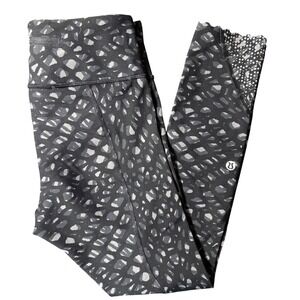 Lululemon Tight Stuff Tight Simply Lace Play Dark Slate Black Size 4